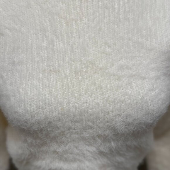 Woman's | Faux | Cashmere |Crop| Sweater - Picture 2 of 3